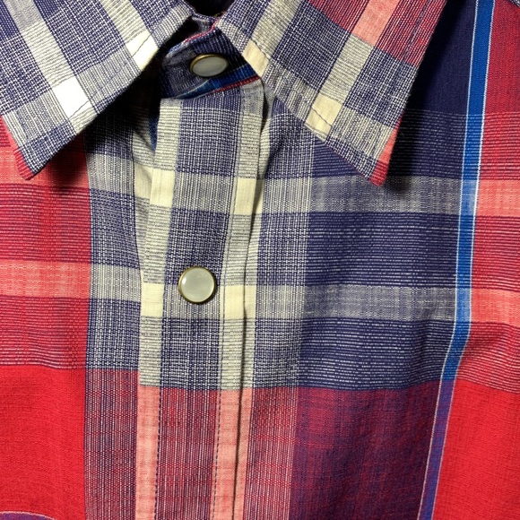 Shirt - Picture 3 of 7